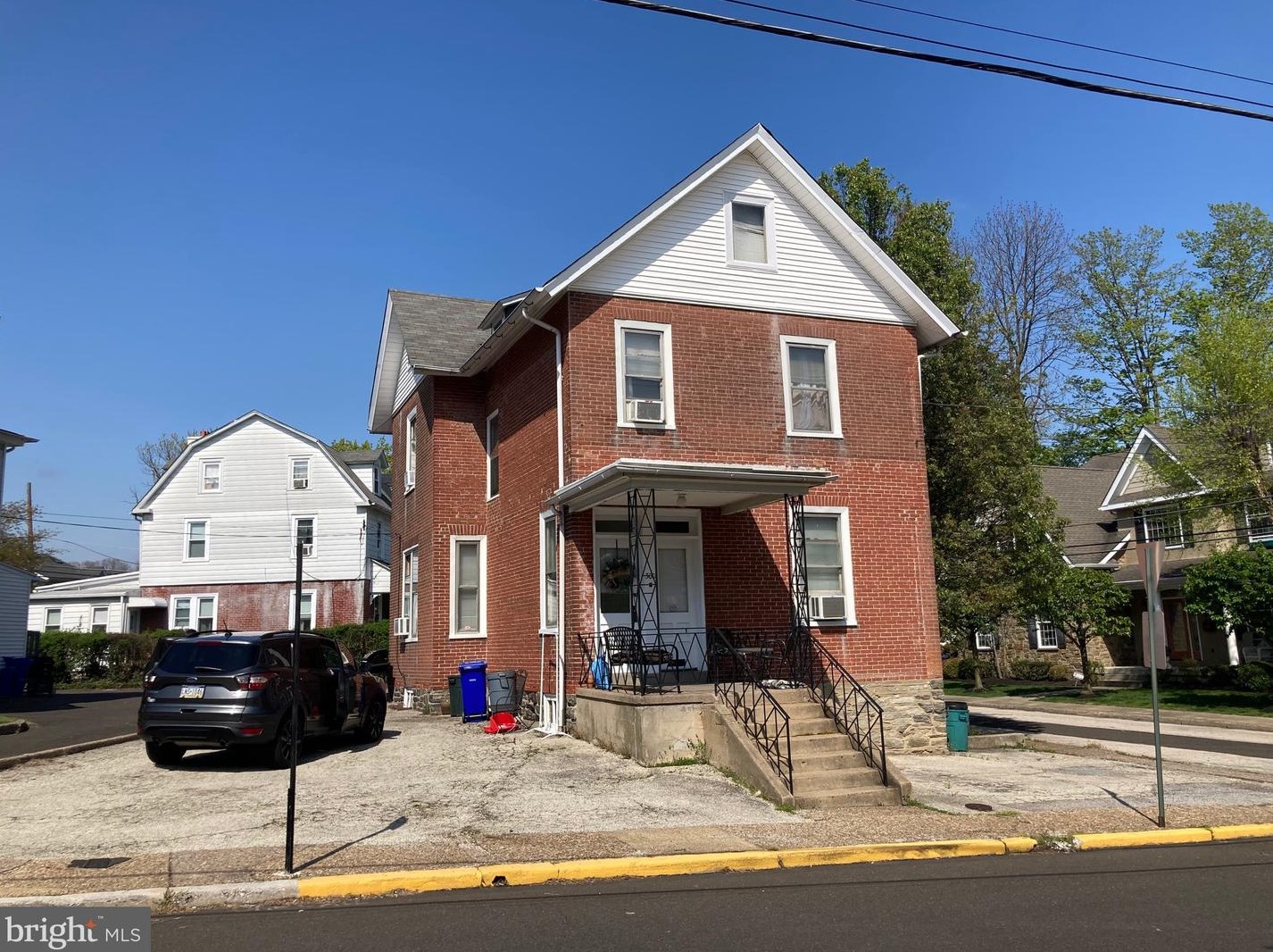 300 Cottman St, Meadowbrook PA  19046-2821 exterior