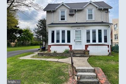 923 E Pleasant Avenue, Glenside, PA 19038 - Photo 1