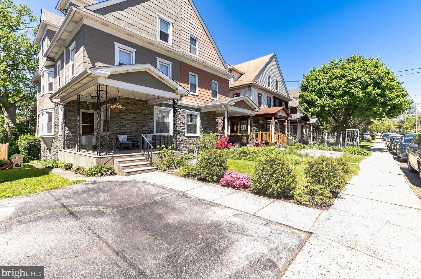 301 Hillside Ave, Meadowbrook, PA 19046-2008