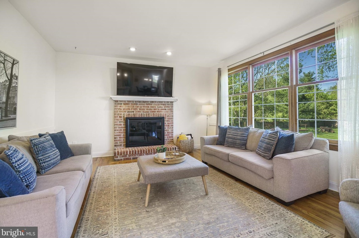 100 Mallard Dr, North Wales PA 19454-1191 exterior