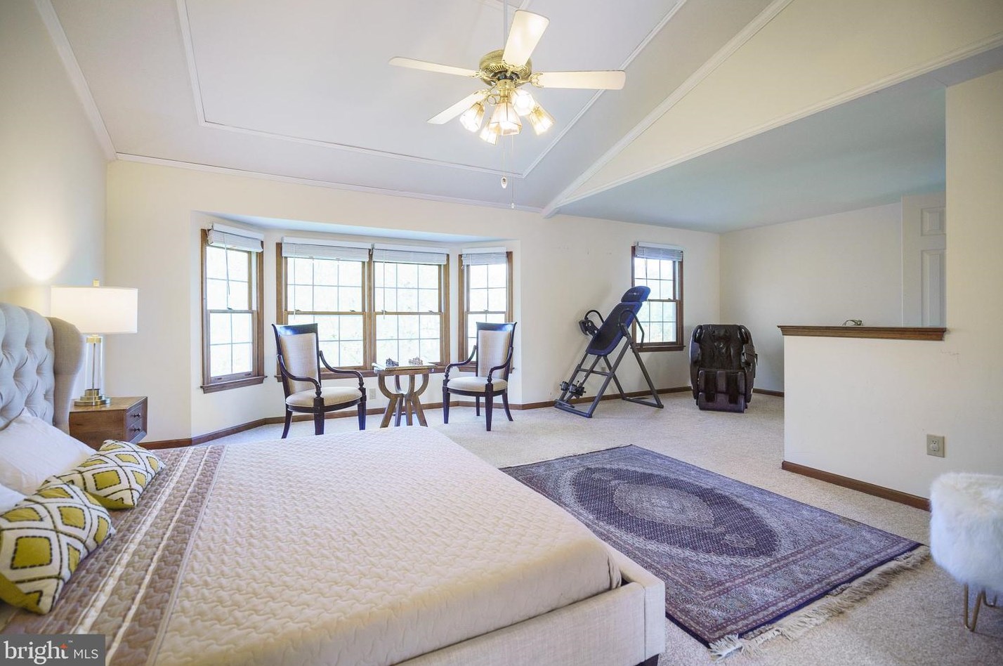 100 Mallard Dr, North Wales PA 19454-1191 exterior