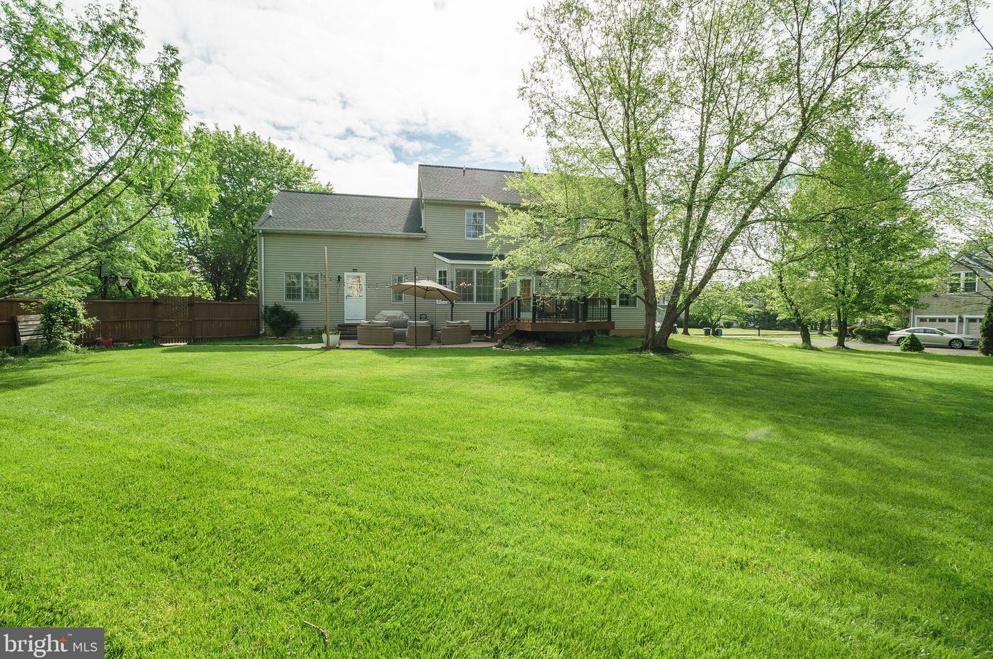 100 Mallard Dr, North Wales PA 19454-1191 exterior