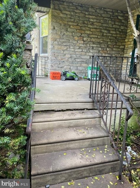 1619 Upland Ave, Meadowbrook, PA 19046-2308