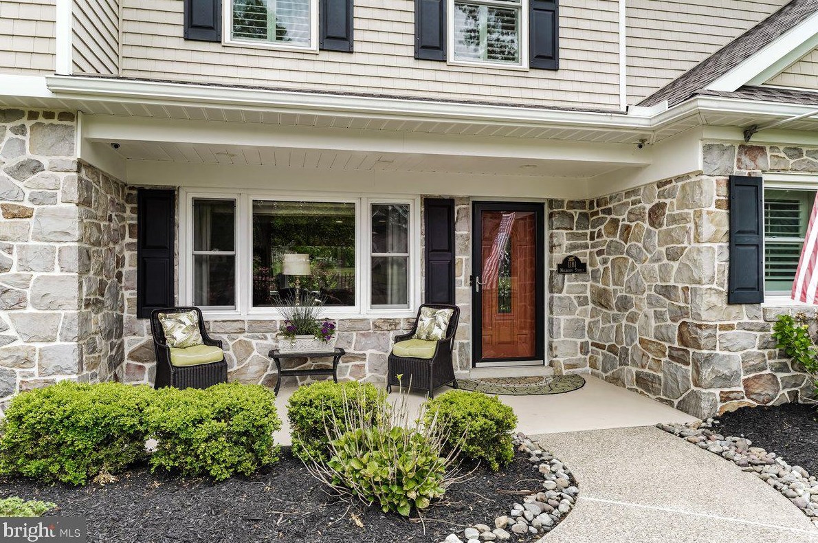 1181 Mulberry St, Pottstown, PA 19464
