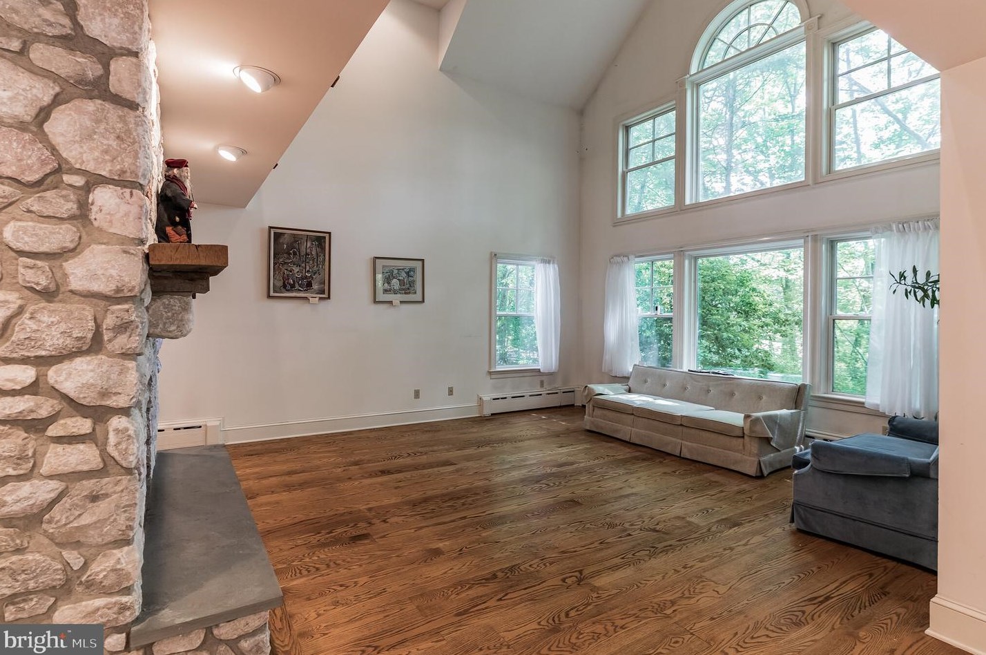2450 Old Forty Foot Rd, Harleysville, PA 19438