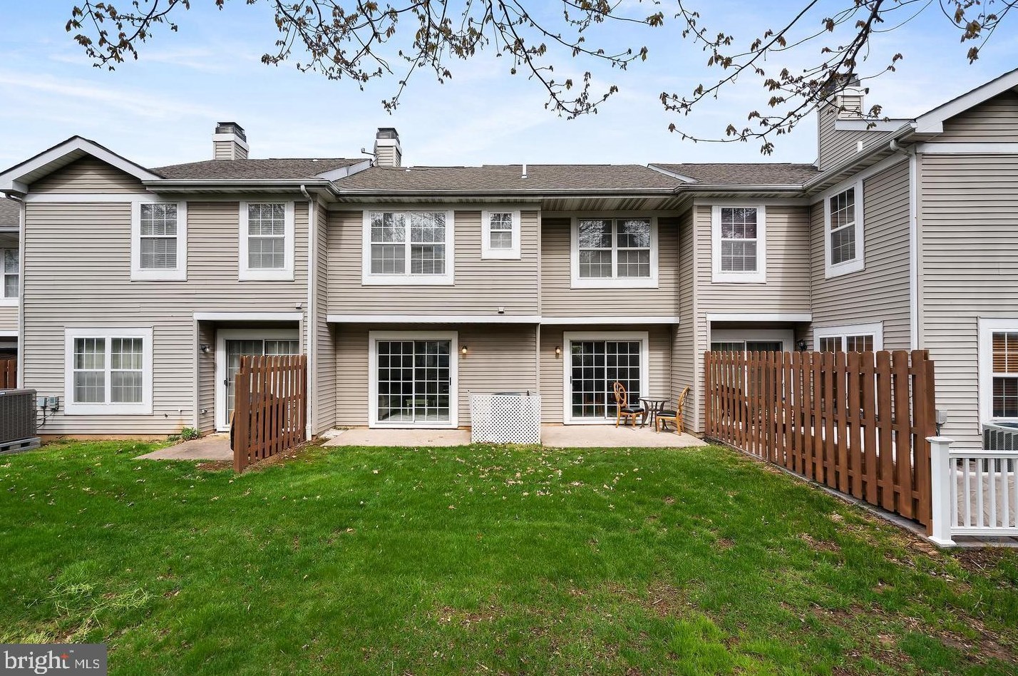 7302 Union Ct, North Wales, PA 19454