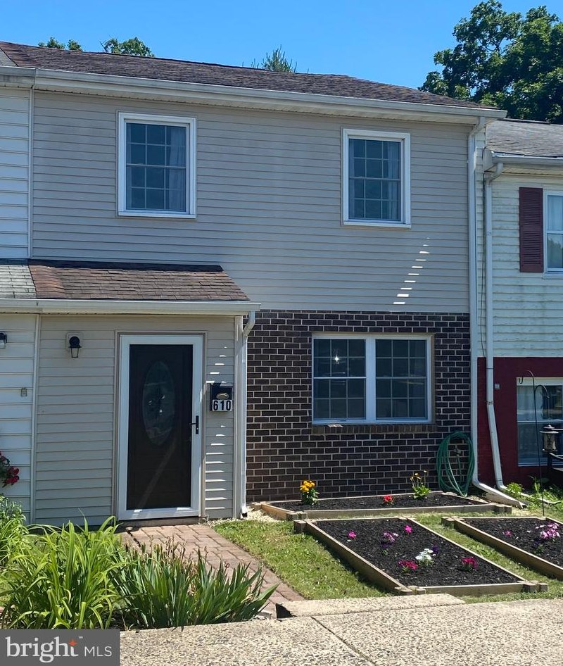 610 Hamilton Rd, East Greenville, PA 18041-1723