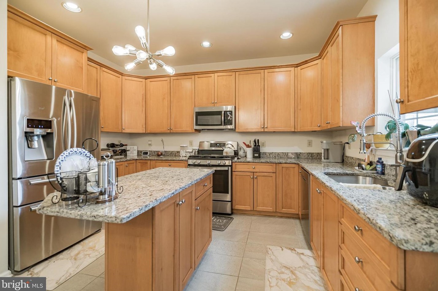 70 Arbor Cir, Colmar PA  18915-9613 exterior