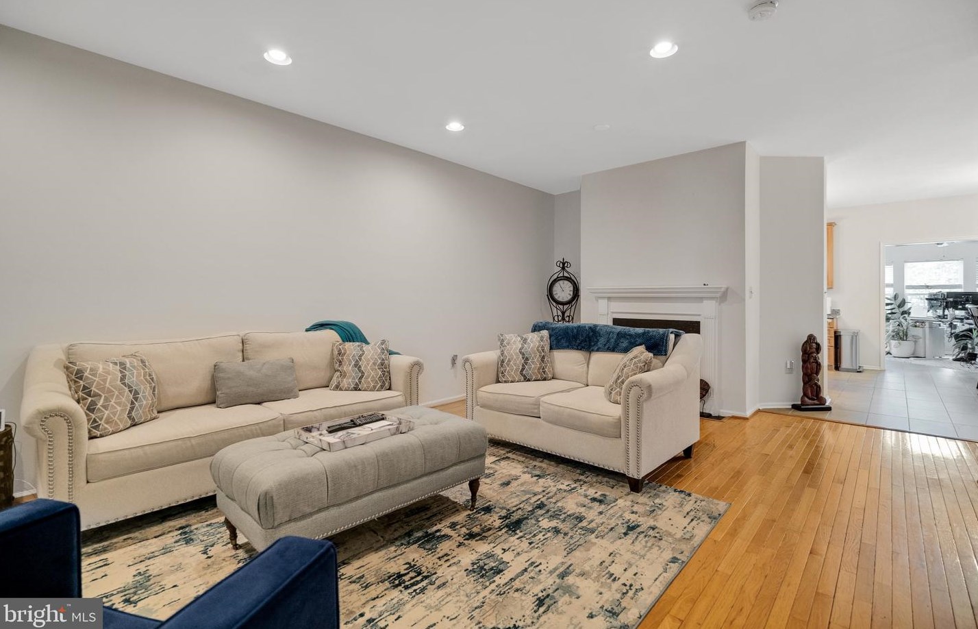 70 Arbor Cir, Colmar PA  18915-9613 exterior