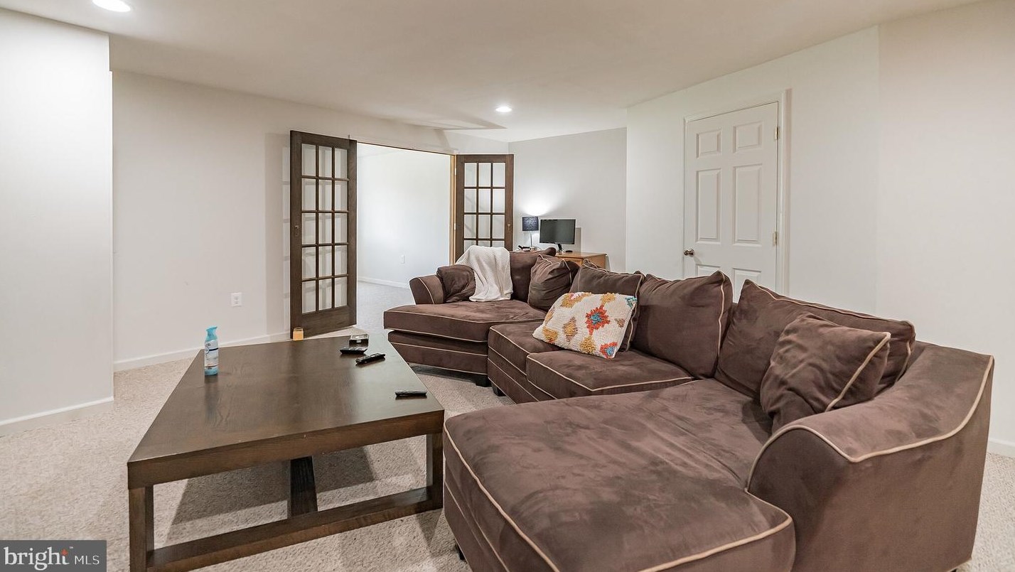 70 Arbor Cir, Colmar PA  18915-9613 exterior