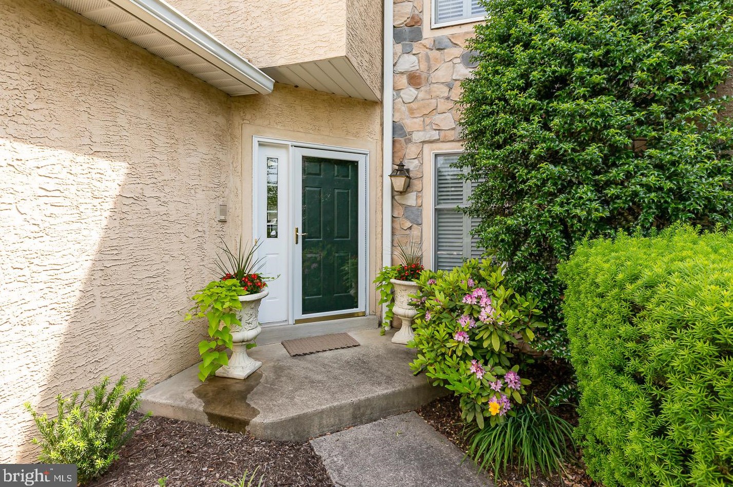 145 Sawgrass Dr, Blue Bell, PA 19422