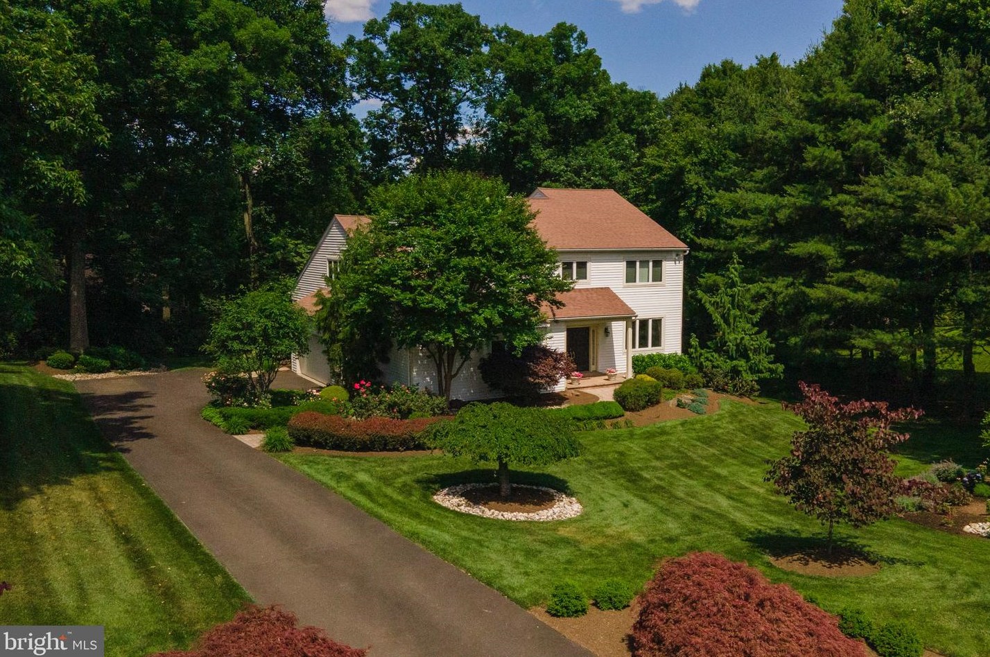 288 Huntsman Ln, Blue Bell, PA 19422
