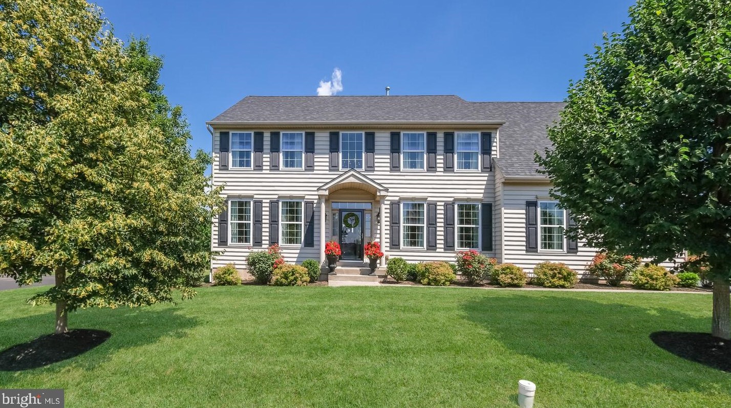 433 Hoffman Rd, Harleysville, PA 19438