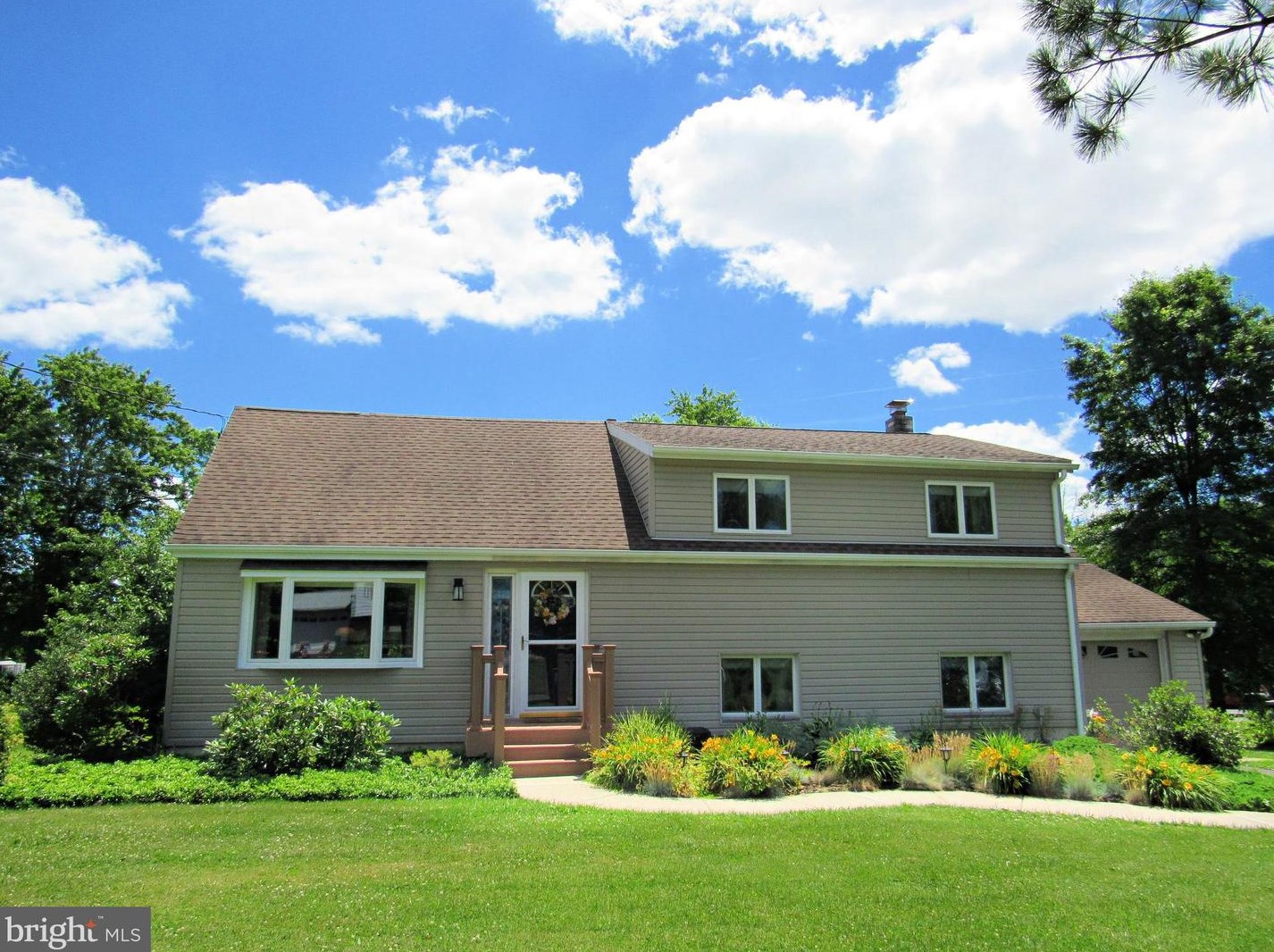 602 Jays Ln, Pottstown, PA 19464