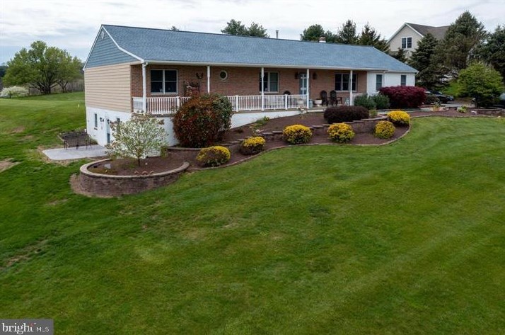 130 Robin Dr, Dale, PA 19504