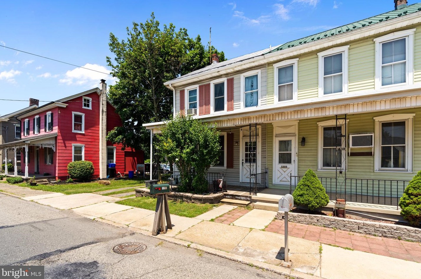 1233 E Philadelphia Ave, Gilbertsville, PA 19525