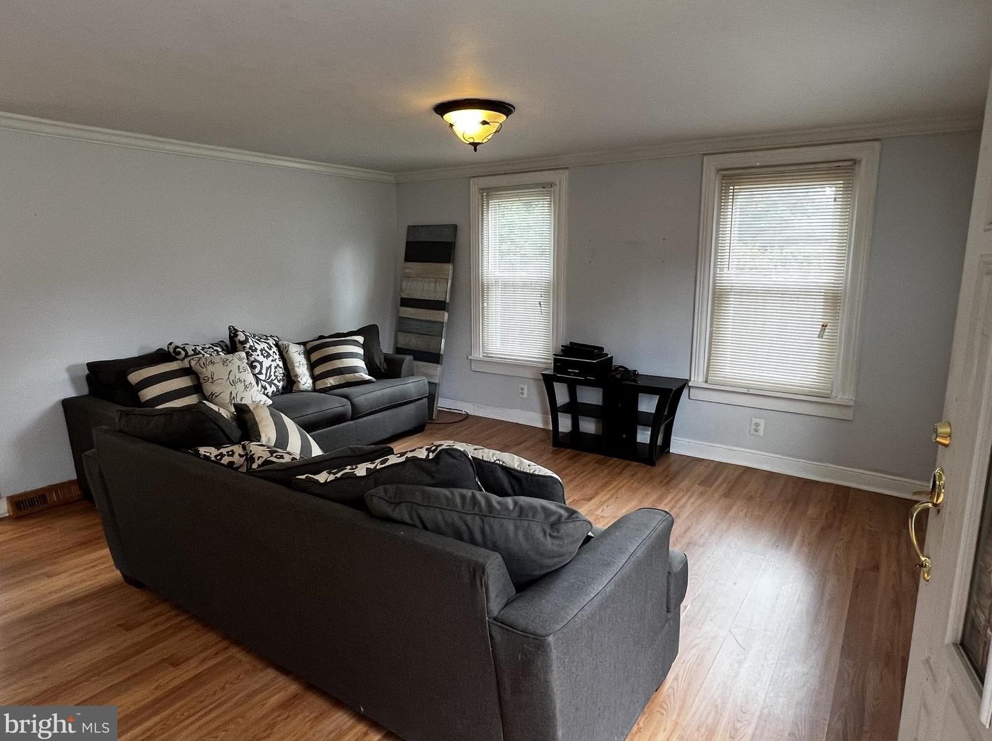 1354 Ashbourne Rd, Melrose Park, PA 19027