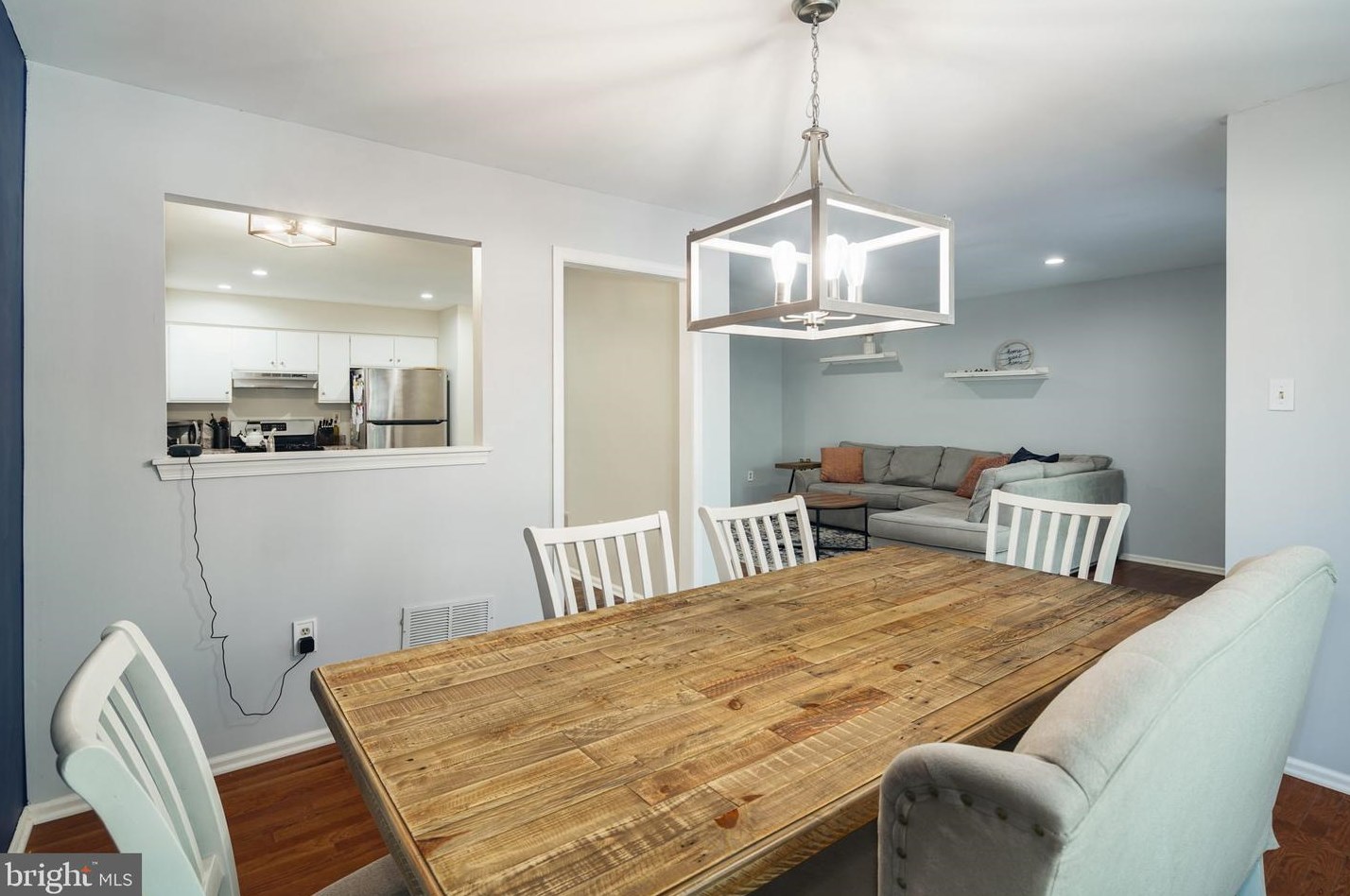 219 Jonathan Dr, North Wales PA  19454-1454 exterior