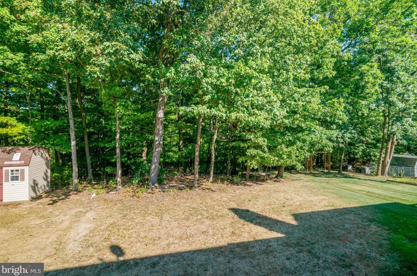 219 Jonathan Dr, North Wales PA  19454-1454 exterior