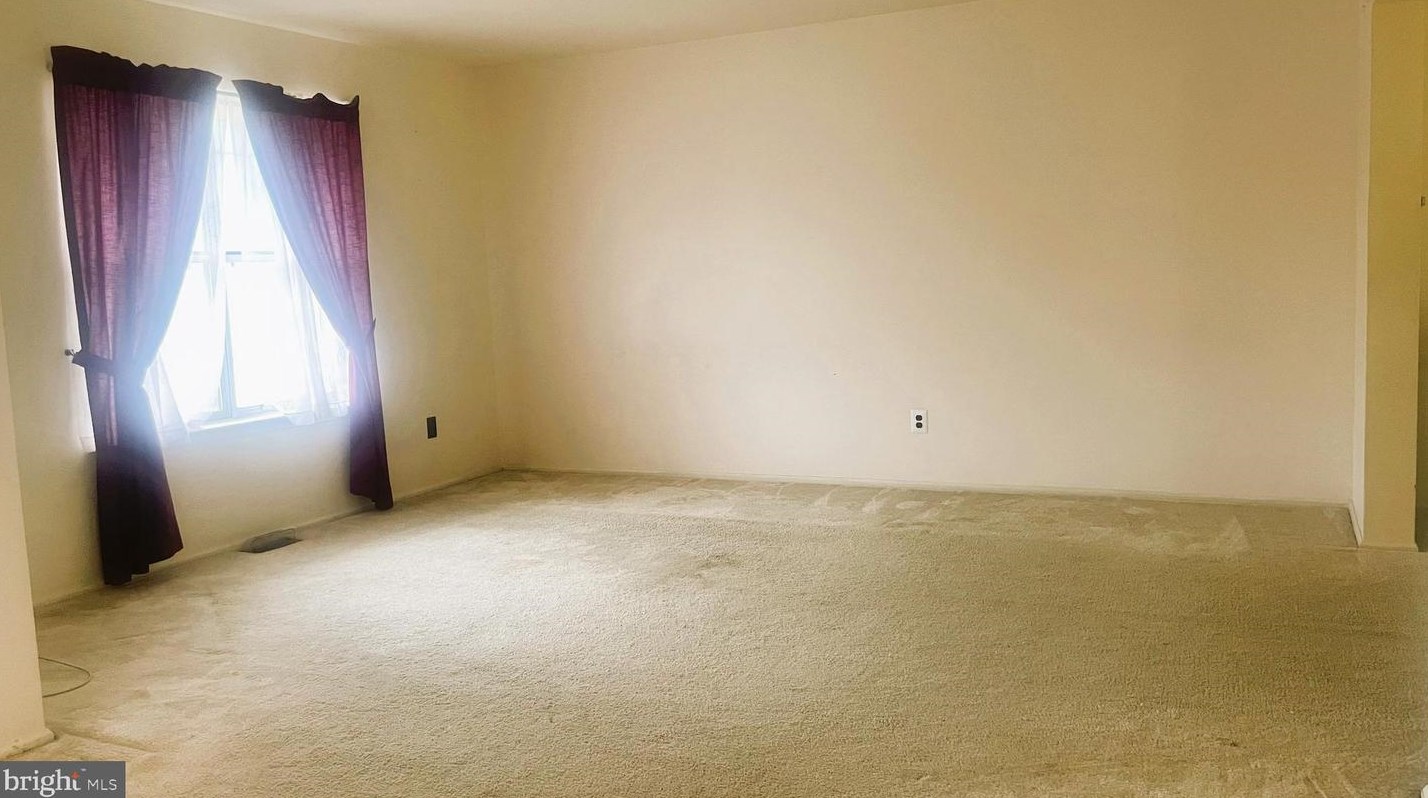 106 Grimley Rd, Collegeville, PA 19473
