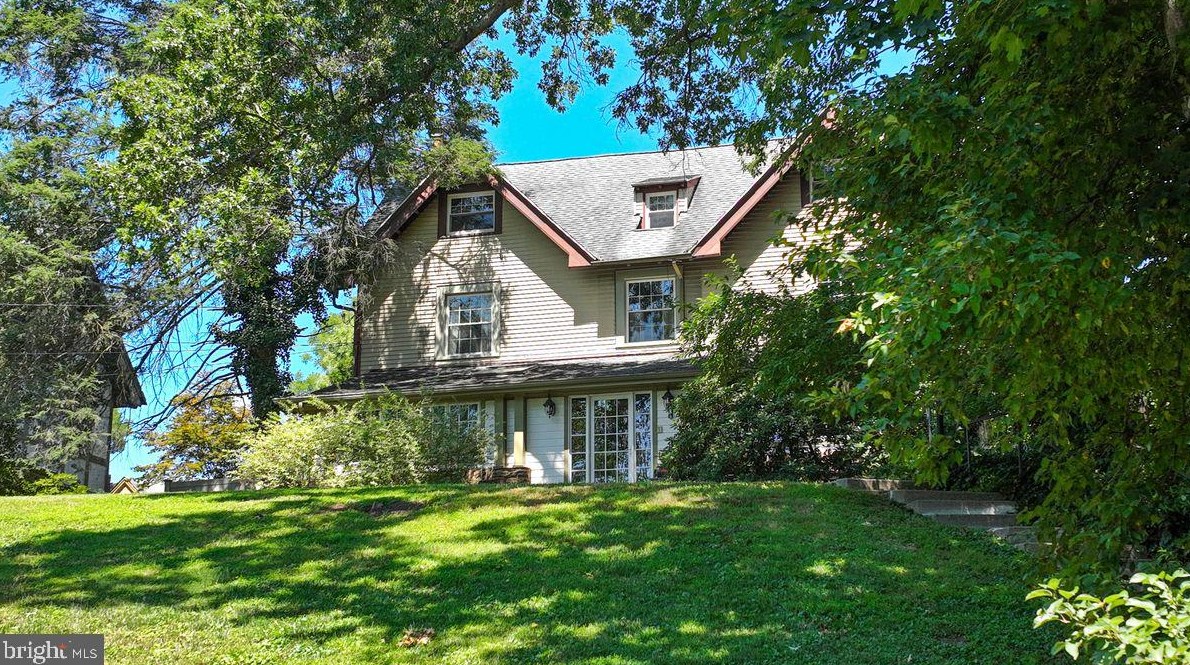 109 Edgehill Rd, Cynwyd, PA 19004