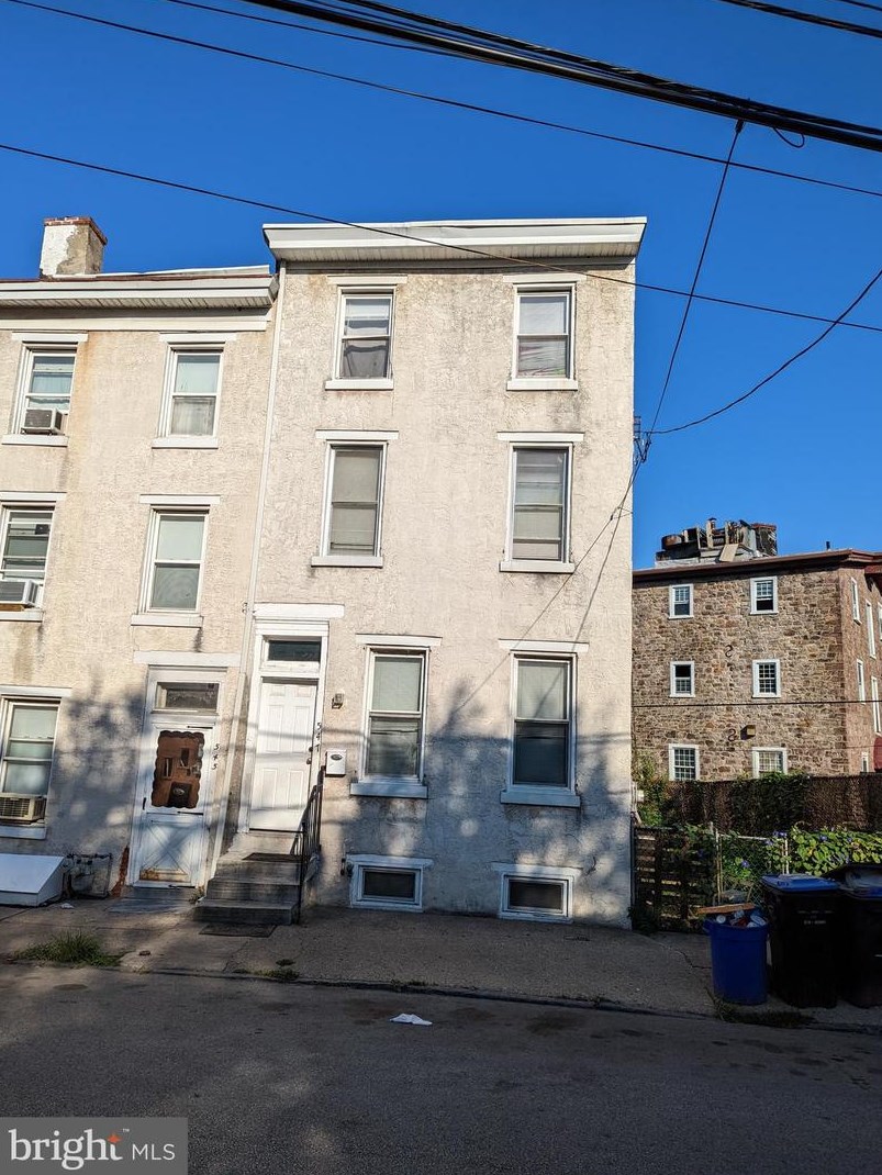 547 Barbadoes St, Norristown, PA 19401