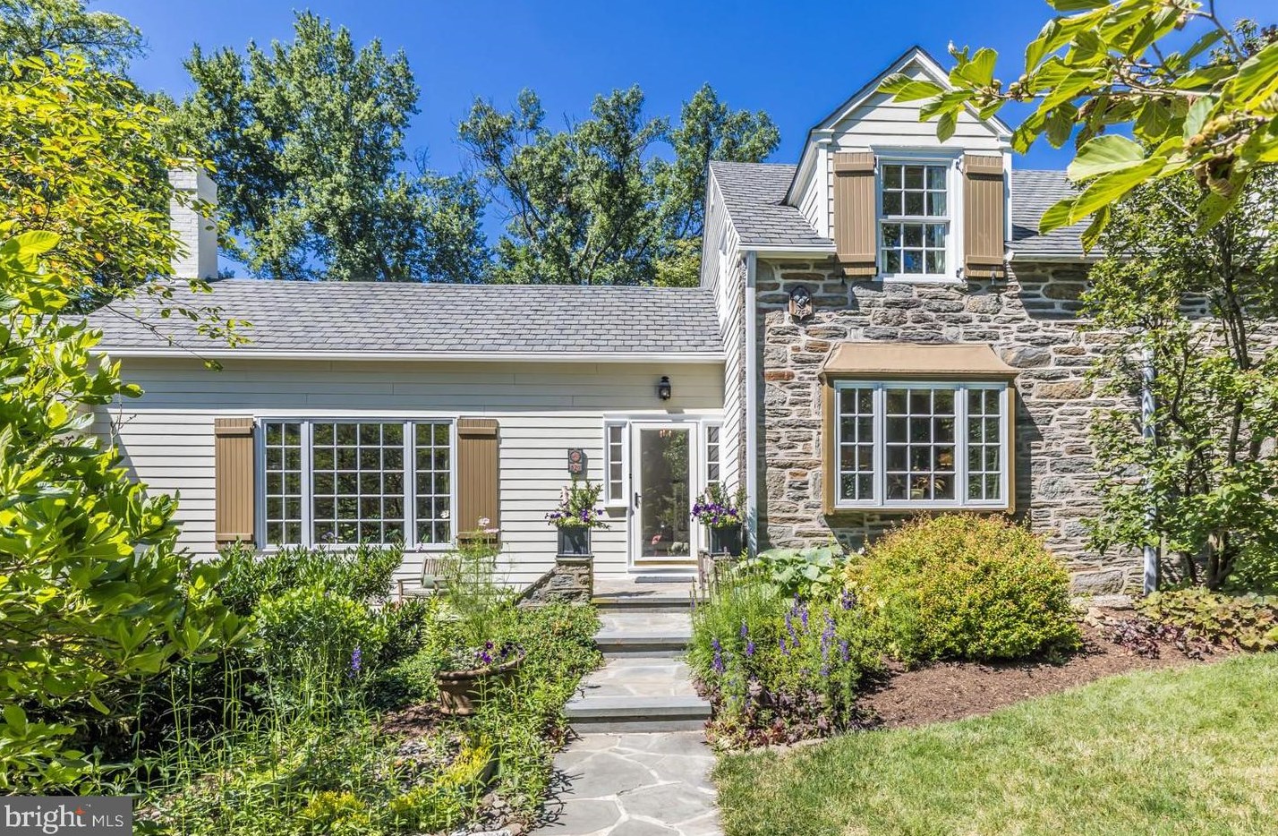 520 Twickenham Rd, Ardsley, PA 19038-2033