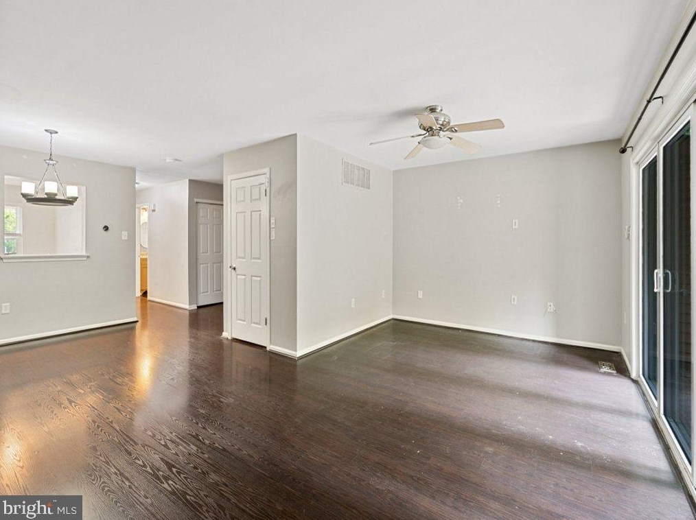 128 Iron Bark Ct, Collegeville, PA 19426