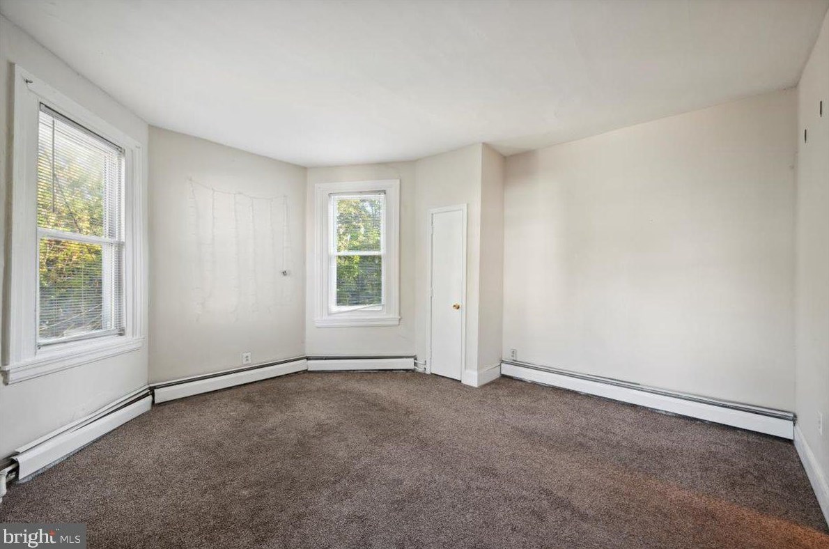 107 Walnut Ave #4, Ardmore, PA 19003