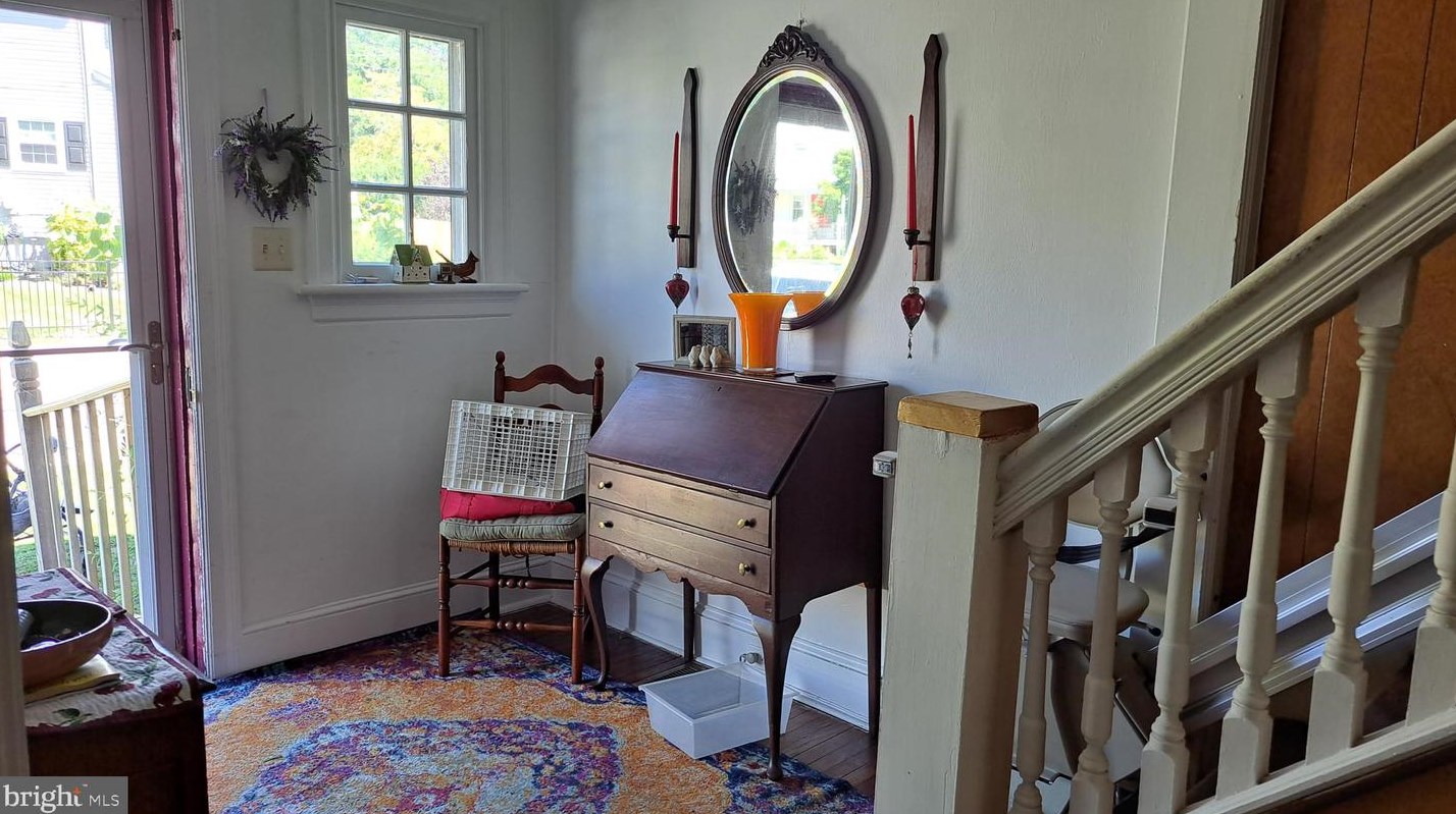 24 Waverly Rd, Ardsley, PA 19038-4012