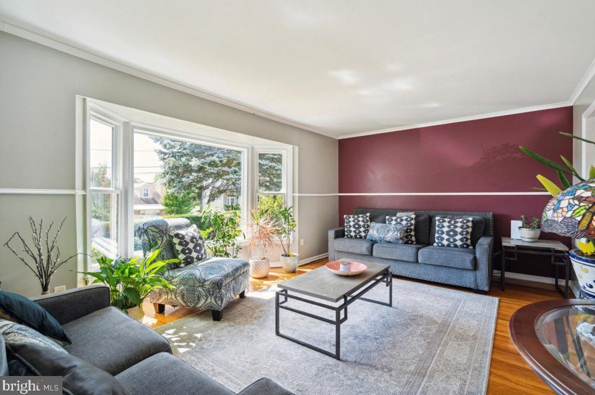2713 Old Welsh Rd, Willow Grove, PA 19090