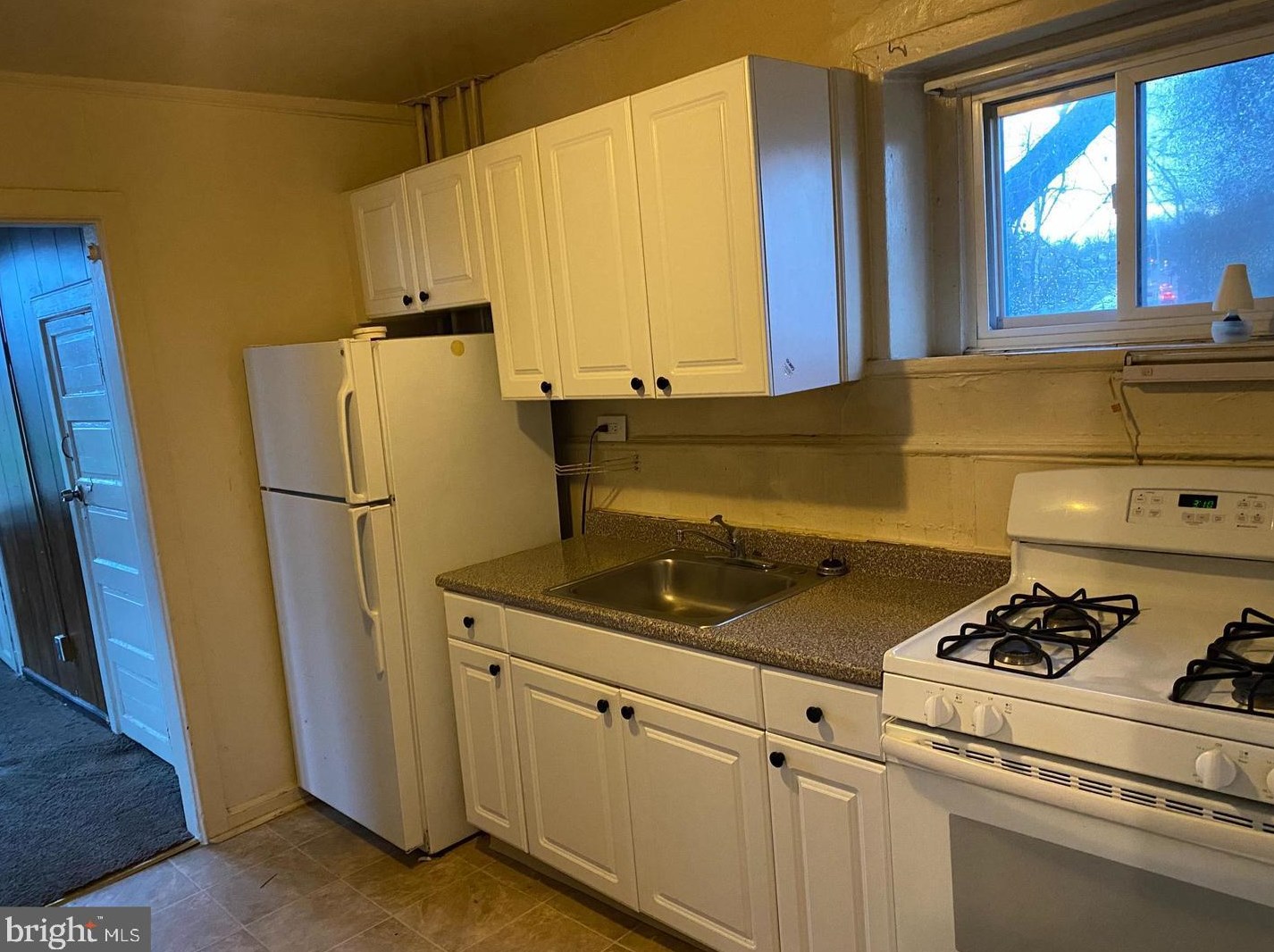 2458 Old Welsh Rd #a, Willow Grove, PA 19090