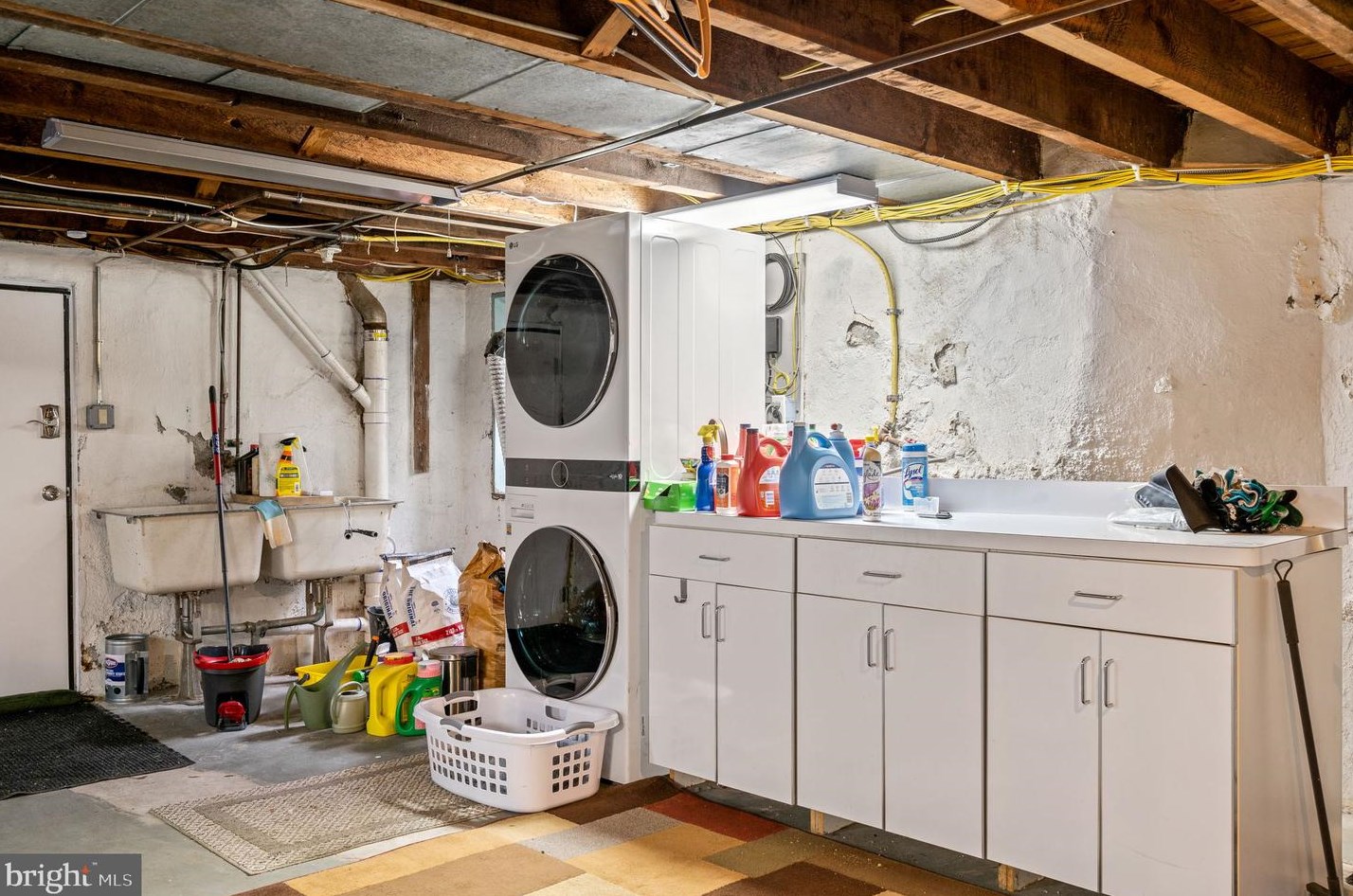 711 Sussex Rd, Penn Wynne PA 19096-2414 exterior