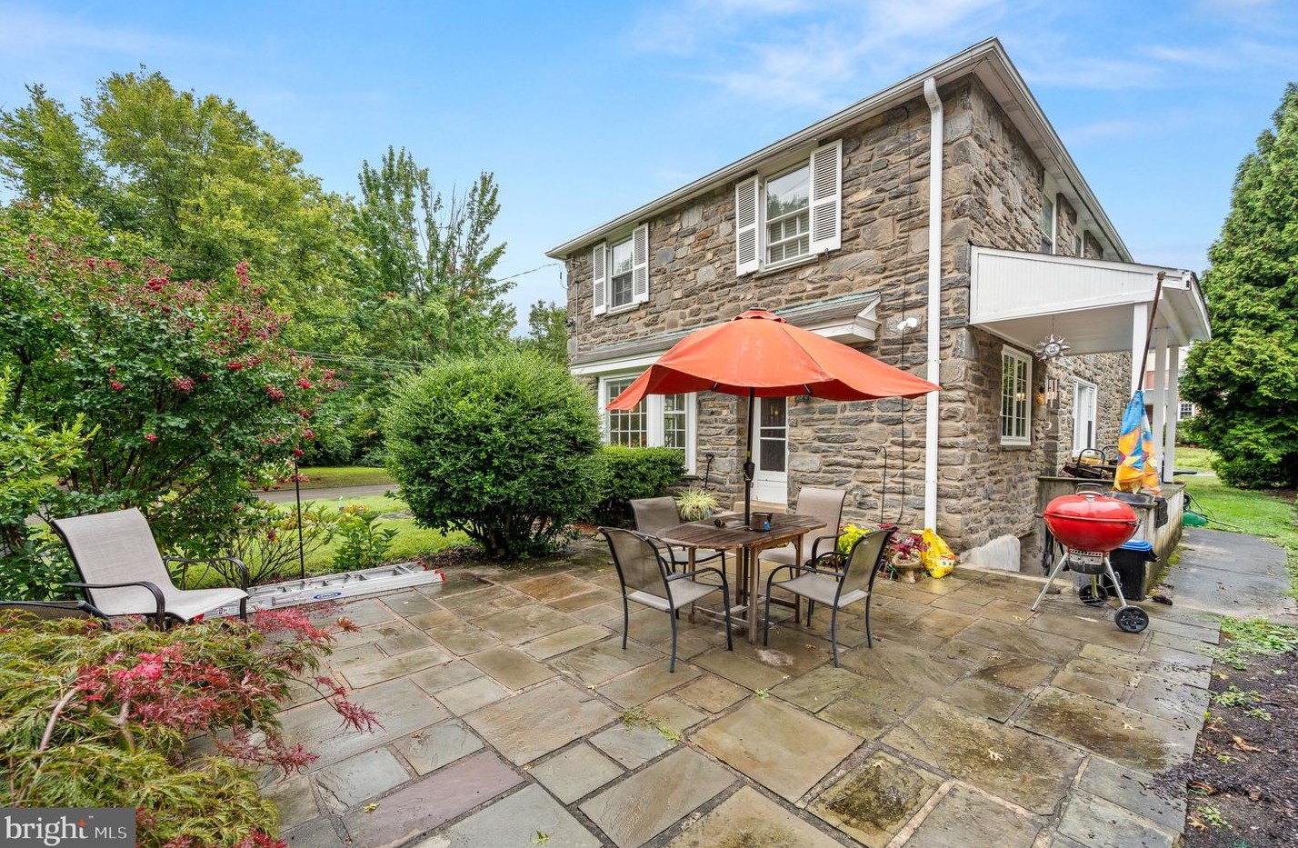 711 Sussex Rd, Penn Wynne PA 19096-2414 exterior