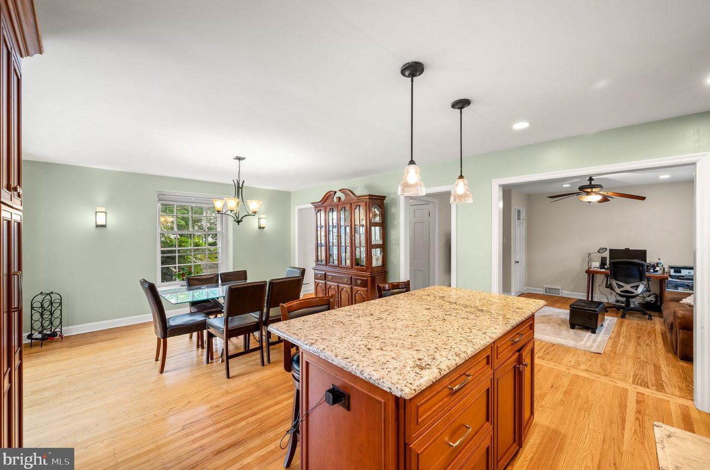 711 Sussex Rd, Penn Wynne PA 19096-2414 exterior