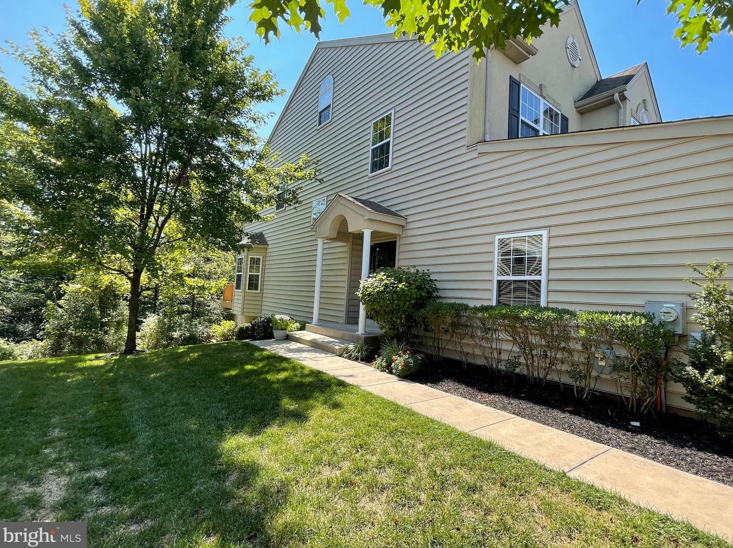 19 Arbor Cir, Colmar, PA 18915