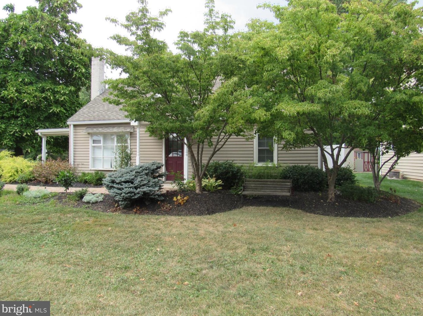 263 Towamencin Ave, Hatfield, PA 19440-3025