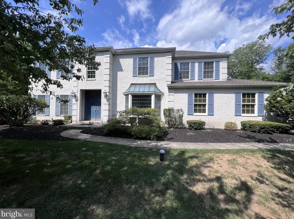 1705 Forest Creek Dr, Blue Bell, PA 19422