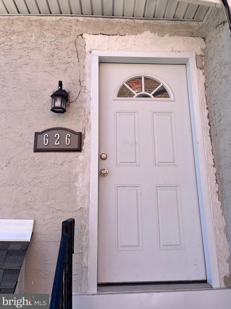 626 N York Rd, Willow Grove, PA 19090