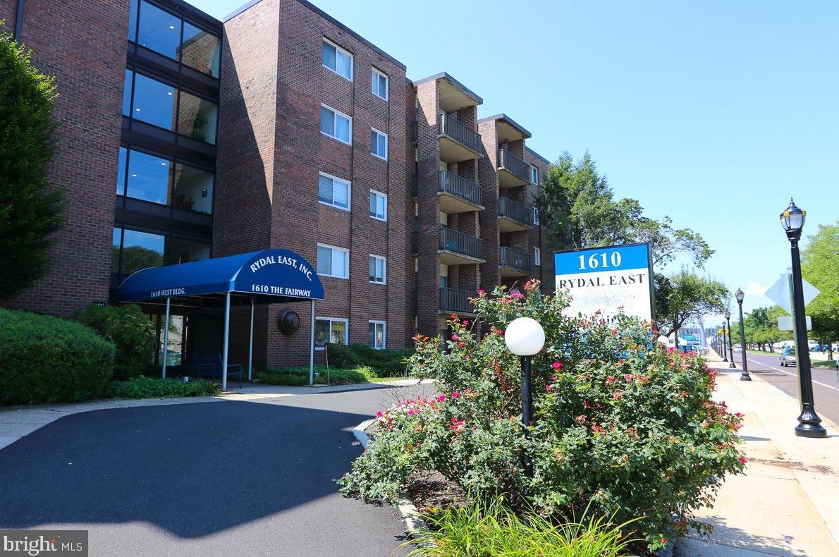 1610 The Fairway #205w, Meadowbrook, PA 19046