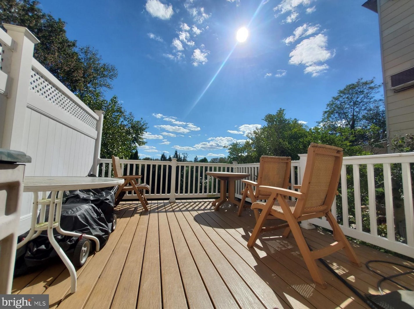 504 Division St, Meadowbrook PA  19046-3219 exterior