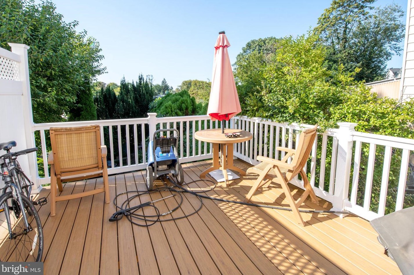 504 Division St, Meadowbrook PA  19046-3219 exterior