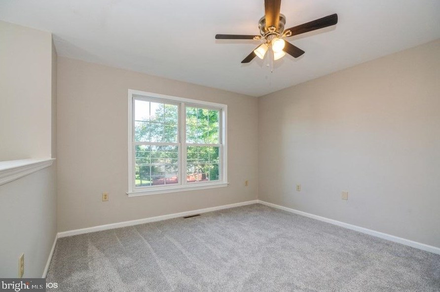 427 Loop Rd, Pottstown, PA 19464