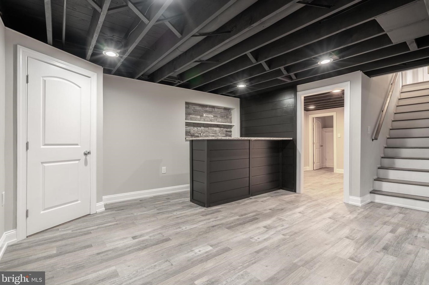 247 Hills Ave, Ardsley PA  19038-1623 exterior