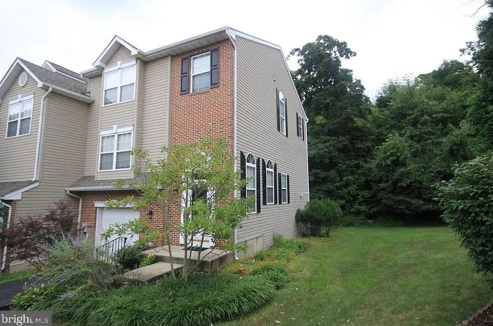 18 Penmore Pl, Collegeville, PA 19426