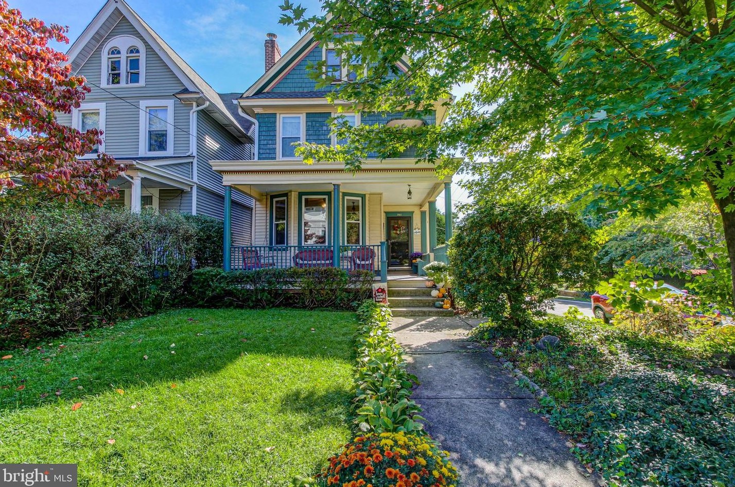 203 Woodlyn Ave, Ardsley, PA 19038-4730