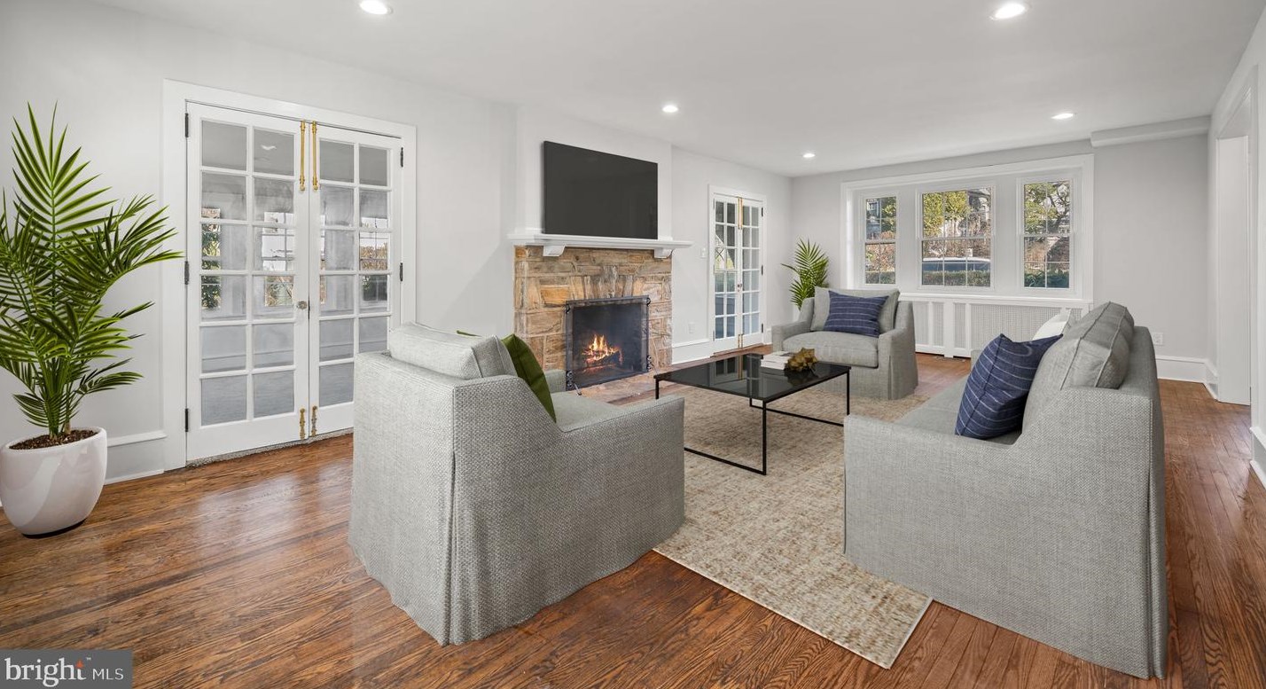 250 Hathaway Ln, Penn Wynne PA 19096-1924 exterior