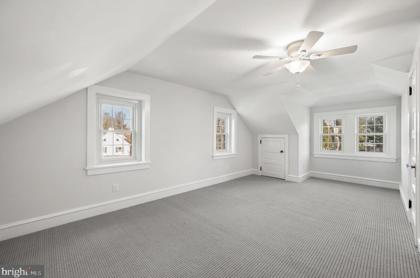 250 Hathaway Ln, Penn Wynne PA 19096-1924 exterior