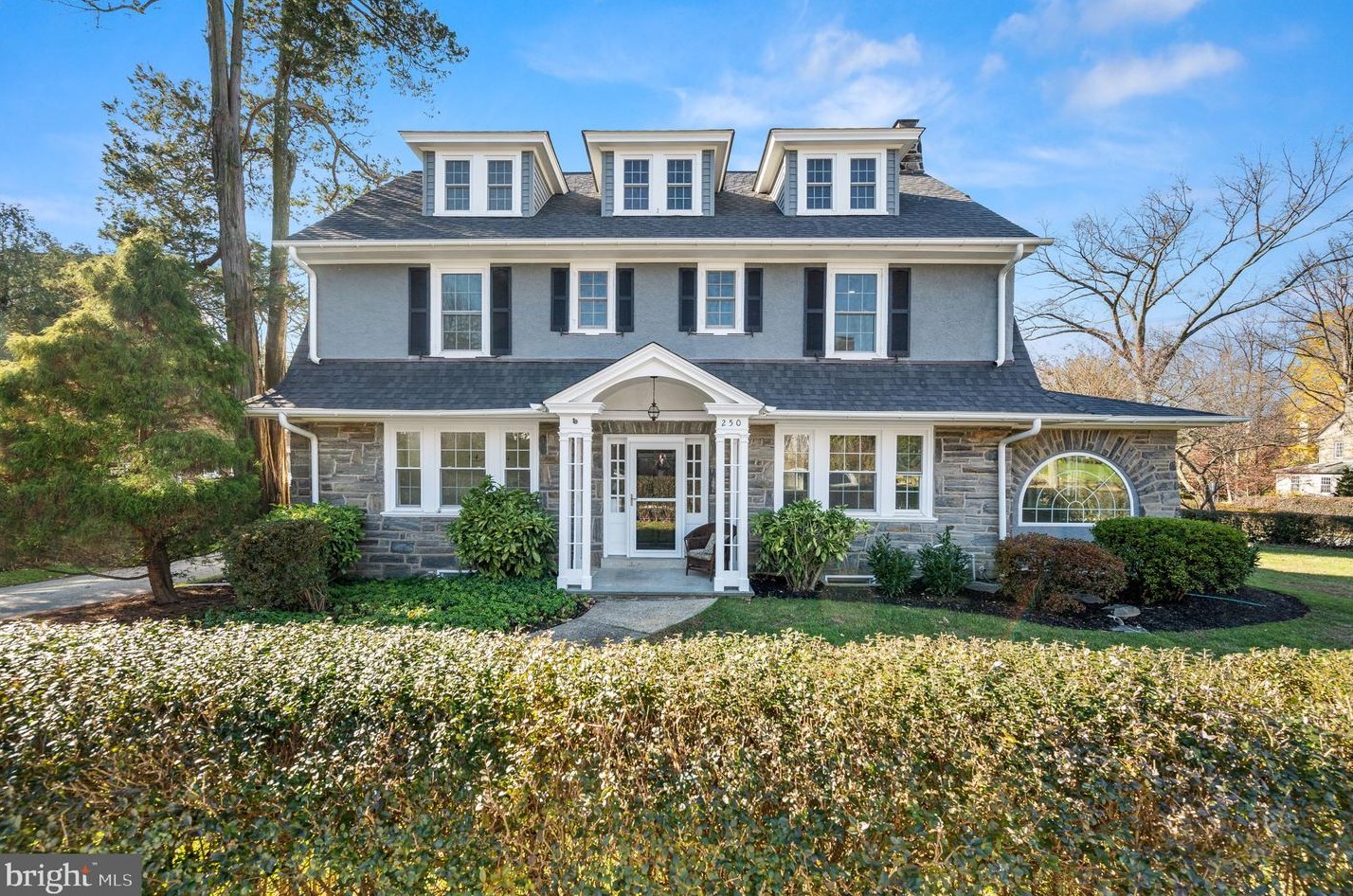 250 Hathaway Ln, Penn Wynne, PA 19096