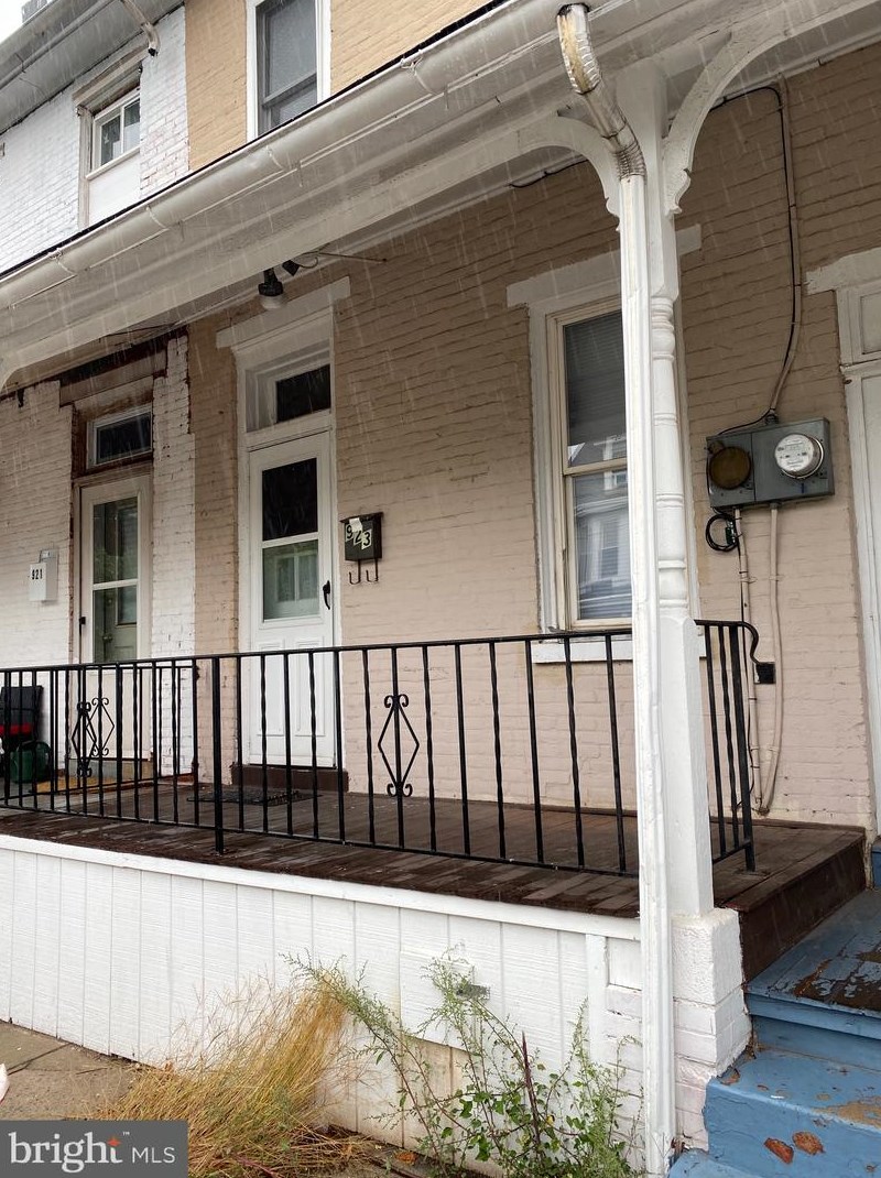 923 Queen St, Pottstown, PA 19464-6017